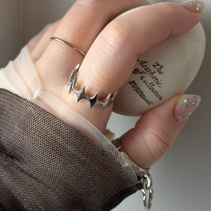 [ silver ] diamond shaped ring