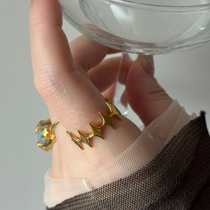 [ gold ] diamond shaped ring