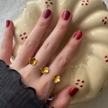 [ gold ] flos