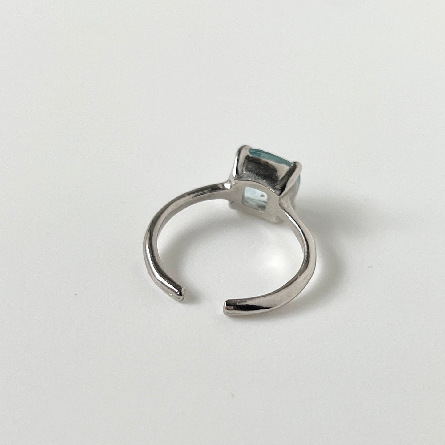 [ sky blue topaz ] square faceted cut silver [ free size ]