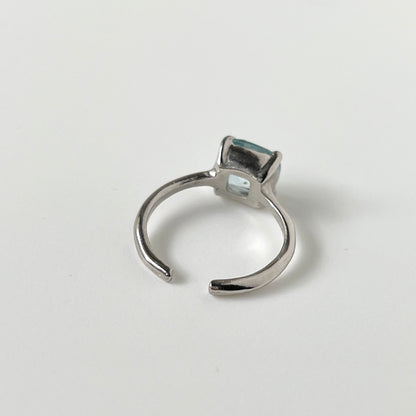 [ sky blue topaz ] square faceted cut silver [ free size ]