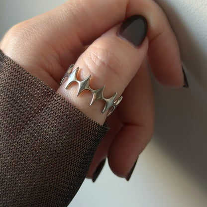 [ silver ] diamond shaped ring
