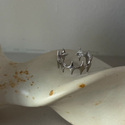 [ silver ] diamond shaped ring