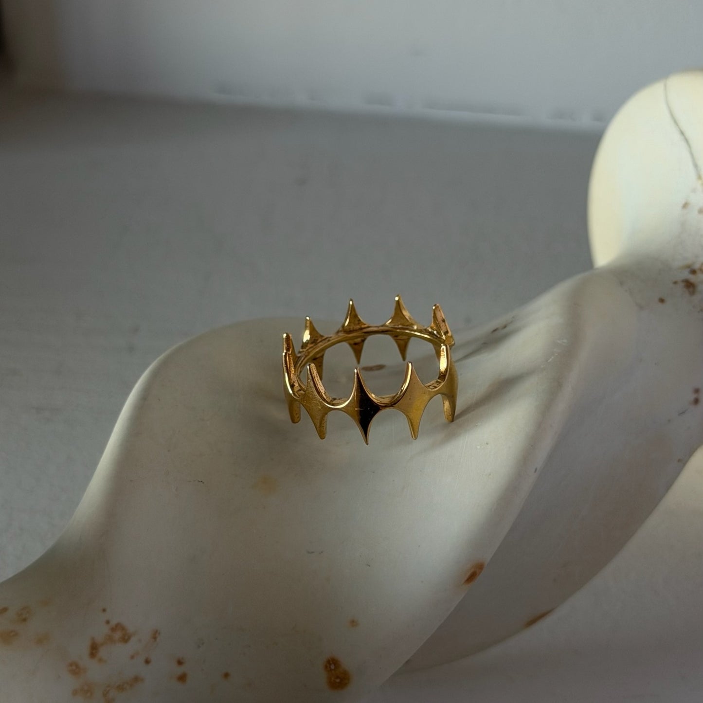[ gold ] diamond shaped ring