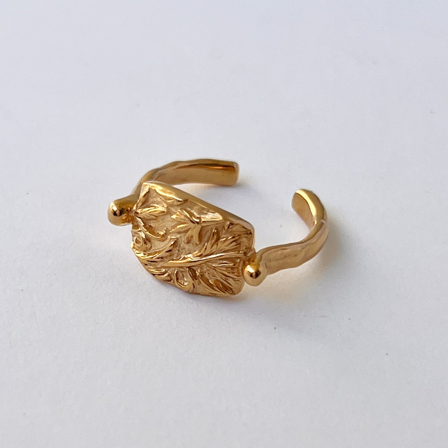 [ gold ] sculpture ring [ free size ]