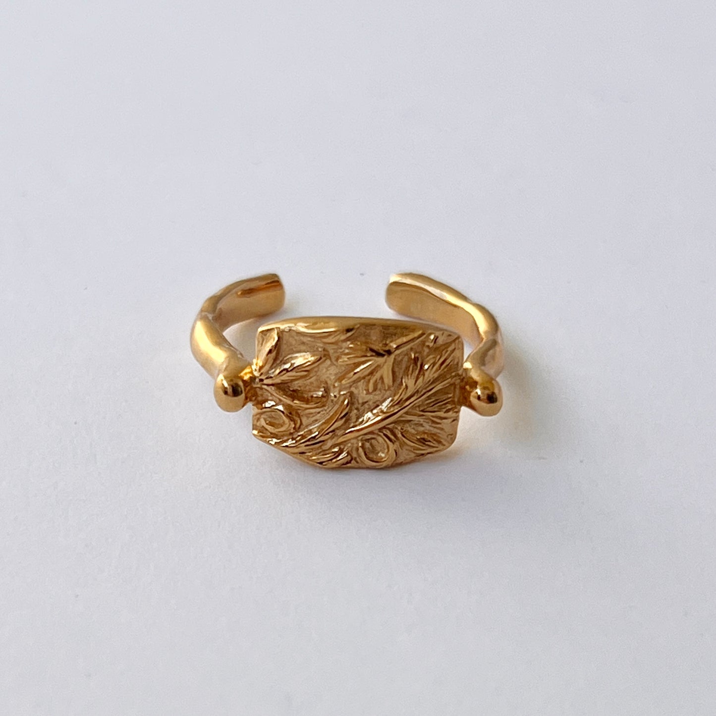 [ gold ] sculpture ring [ free size ]