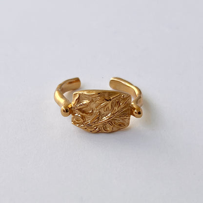 [ gold ] sculpture ring [ free size ]