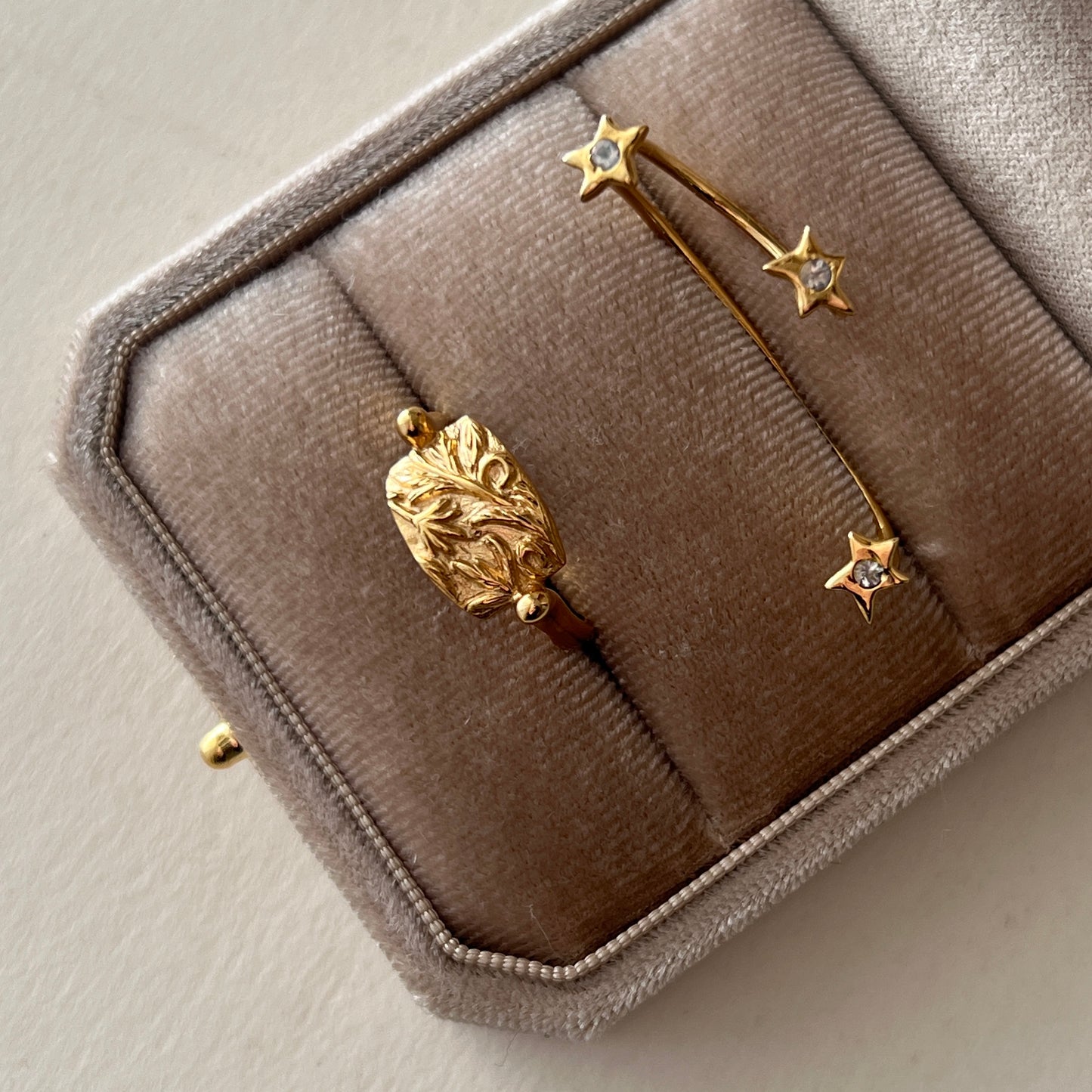 [ gold ] sculpture ring [ free size ]