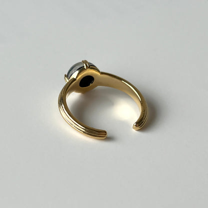 [ universe ] croissant gold