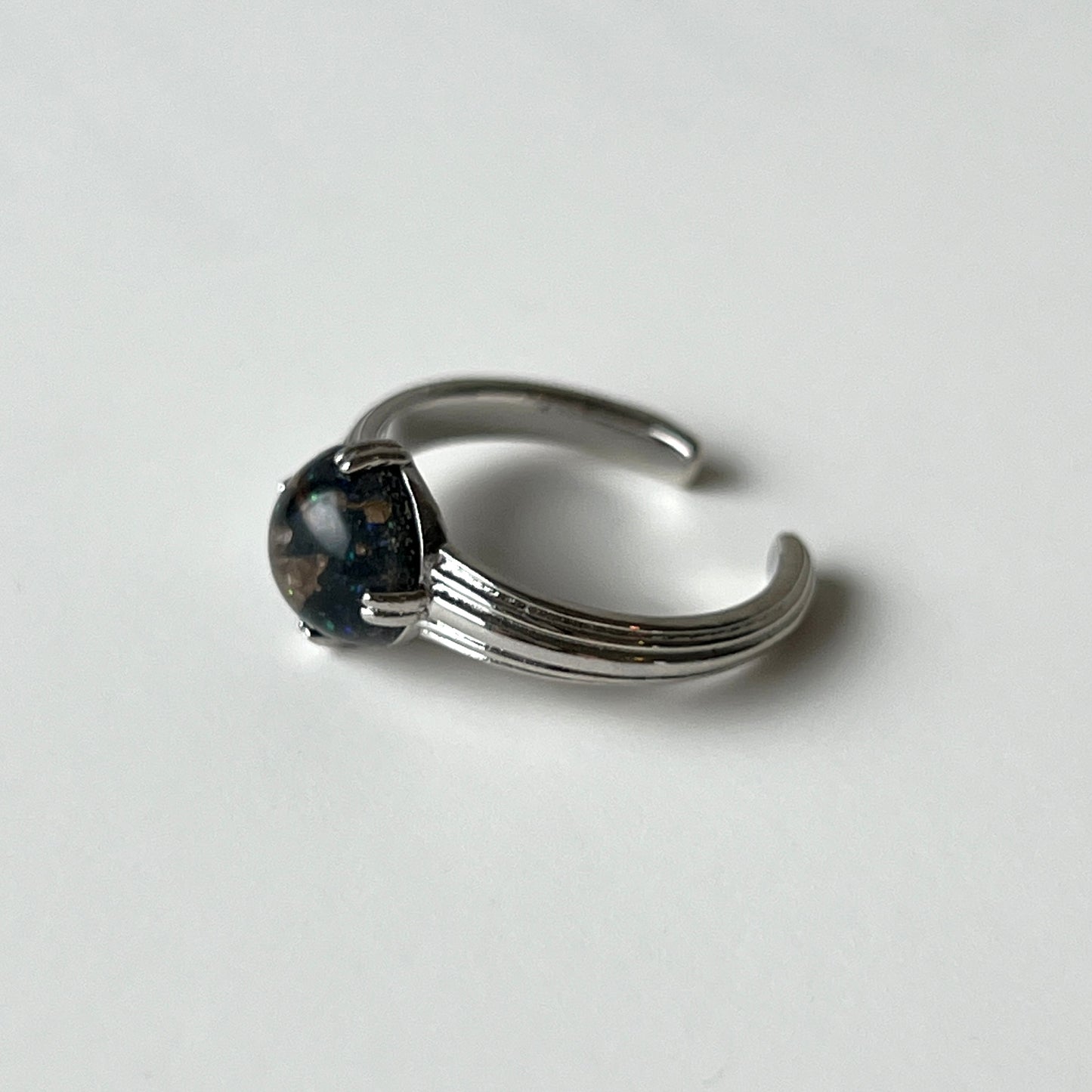 [ universe ] croissant silver