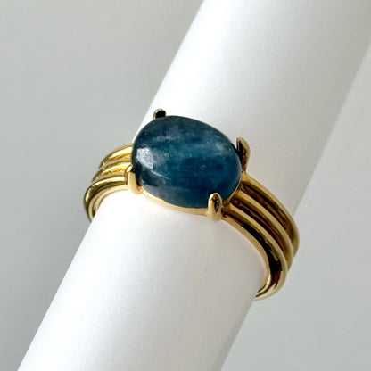 [ green  kyanite ] trois gold