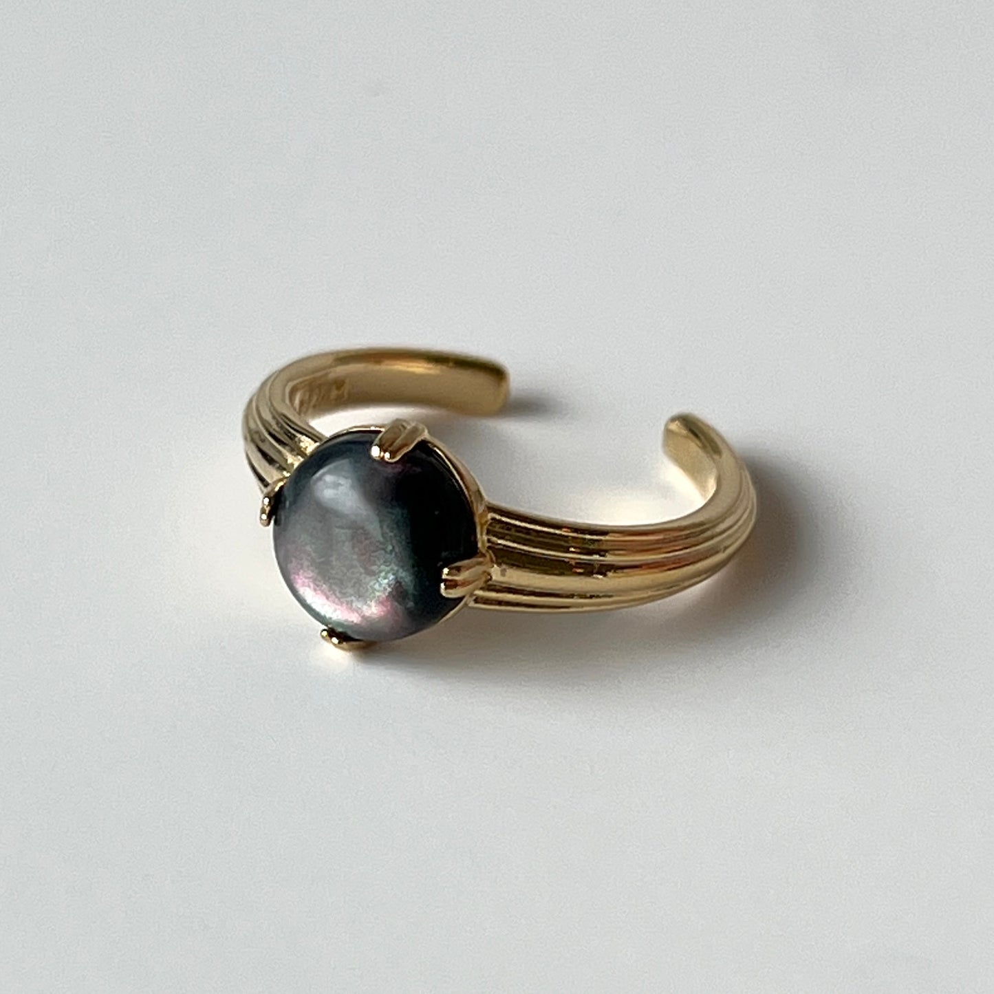 [ serene ] croissant gold