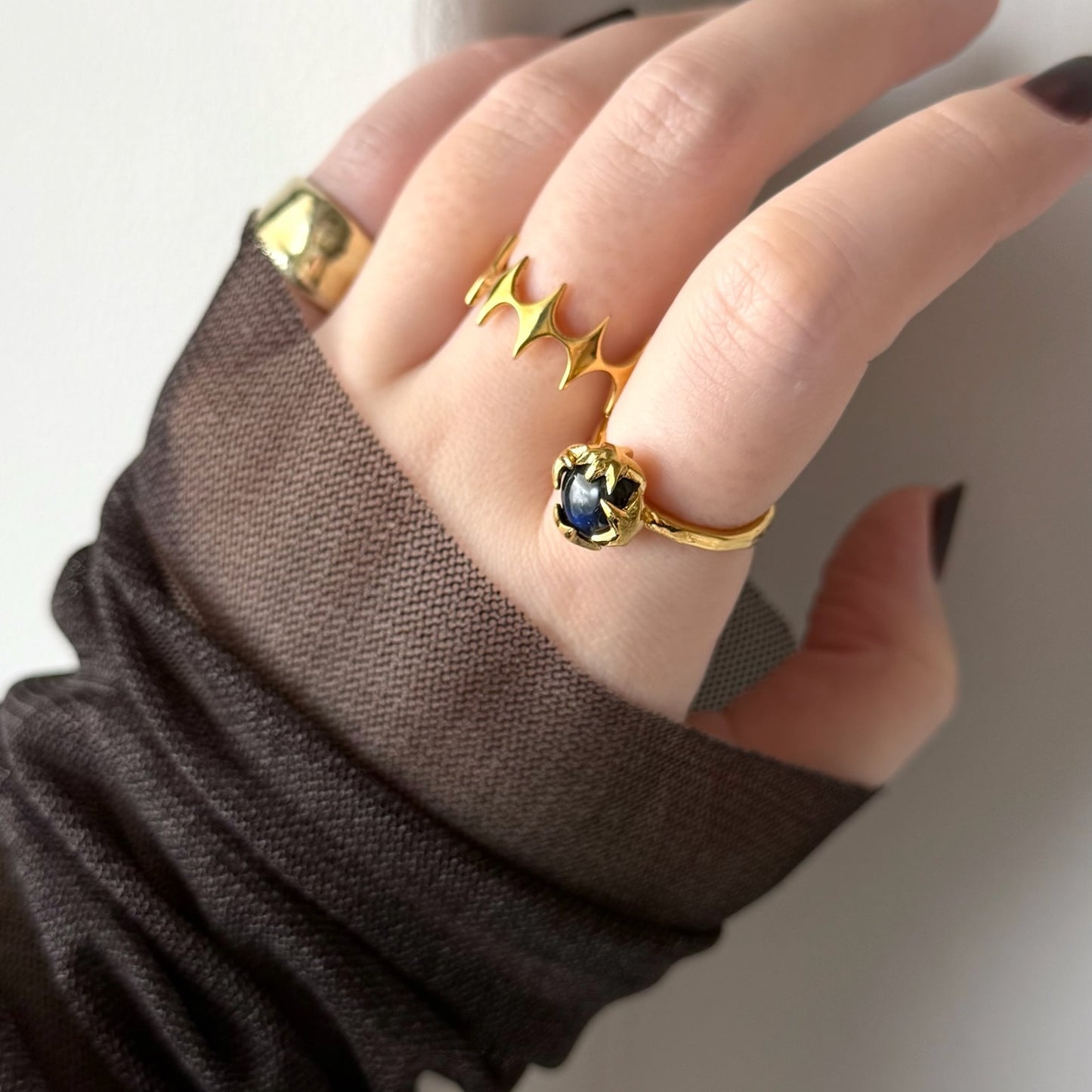 [ dark labradorite ] luce ring gold