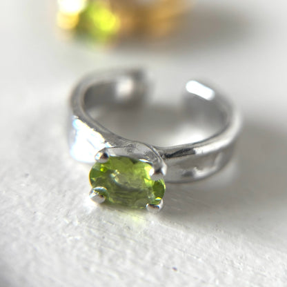 [ peridot ] um silver ring