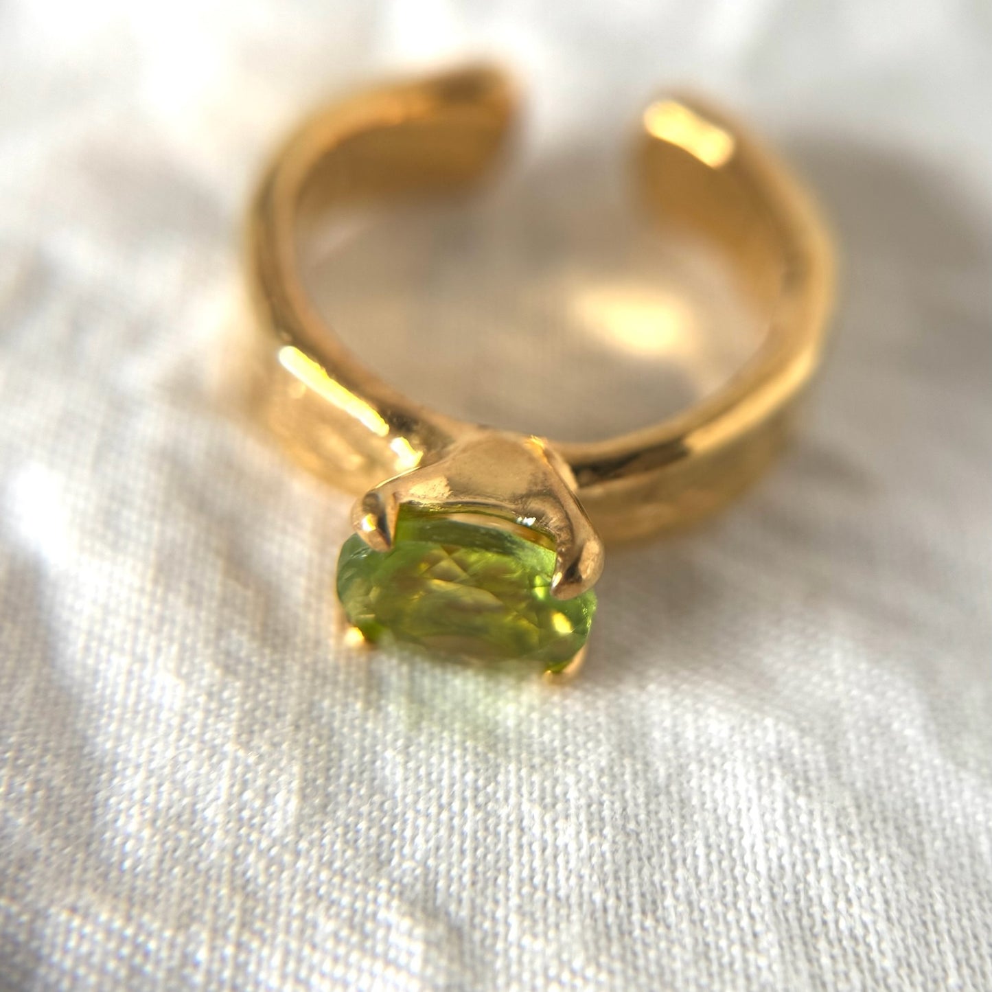[ peridot ] um gold ring