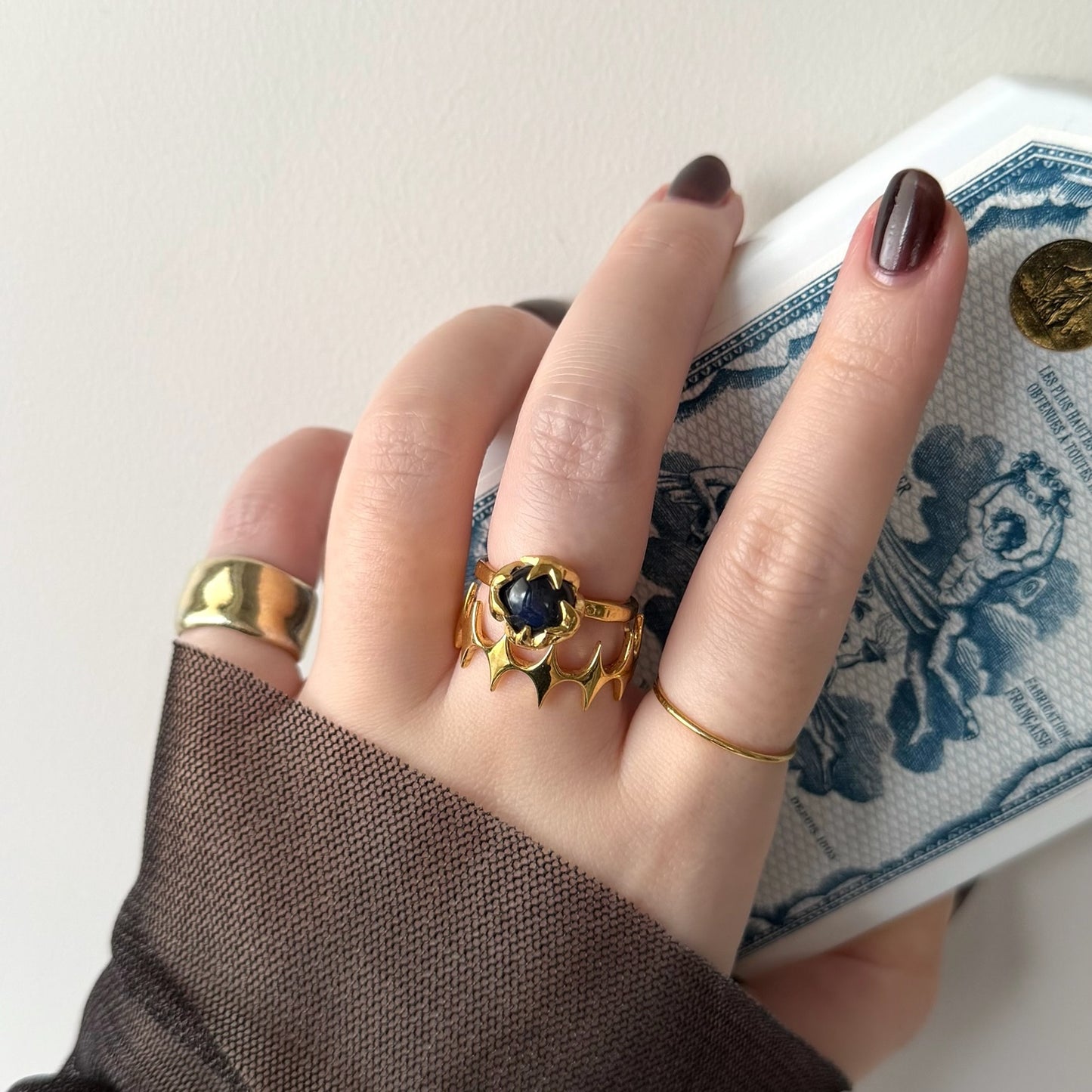 [ dark labradorite ] luce ring gold