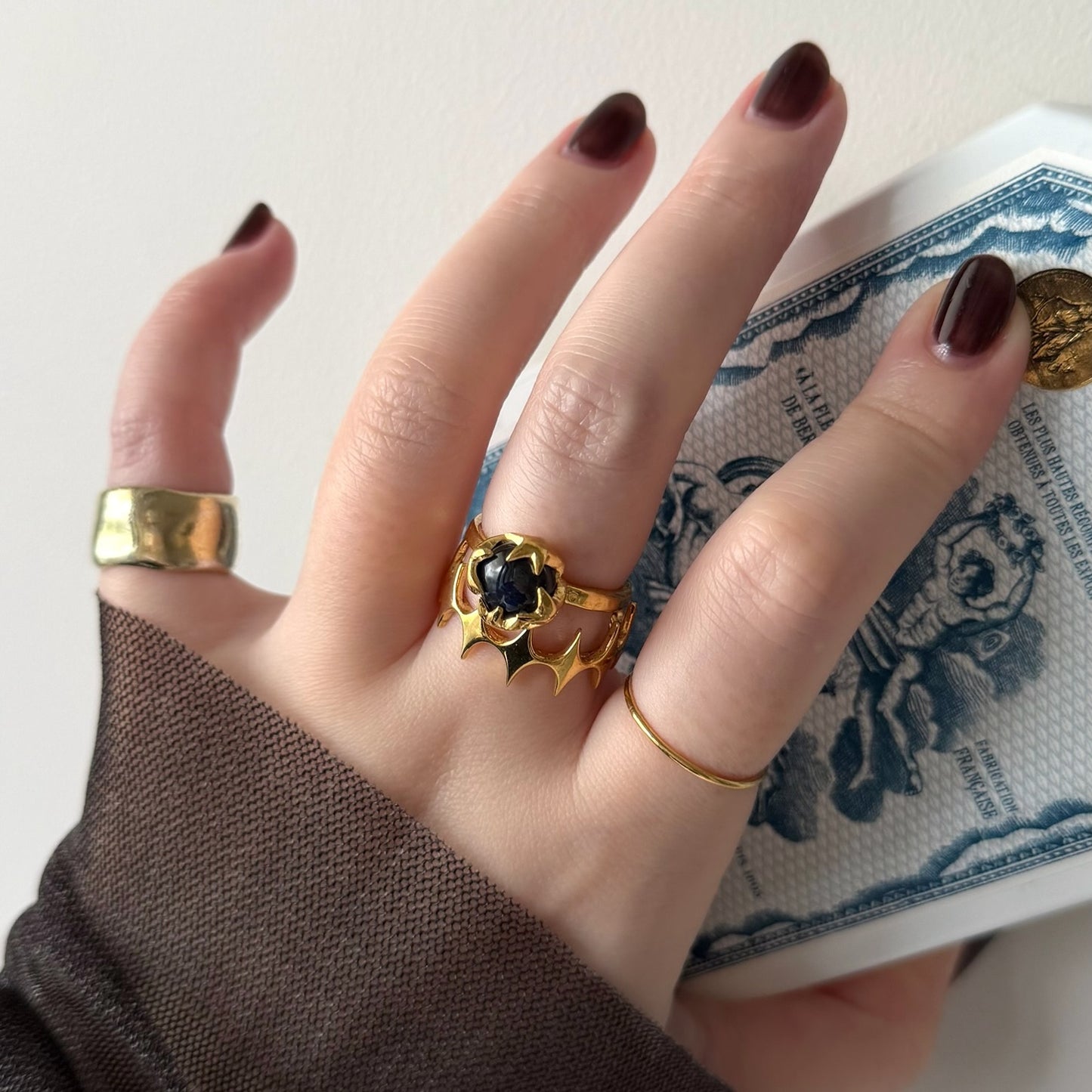 [ dark labradorite ] luce ring gold