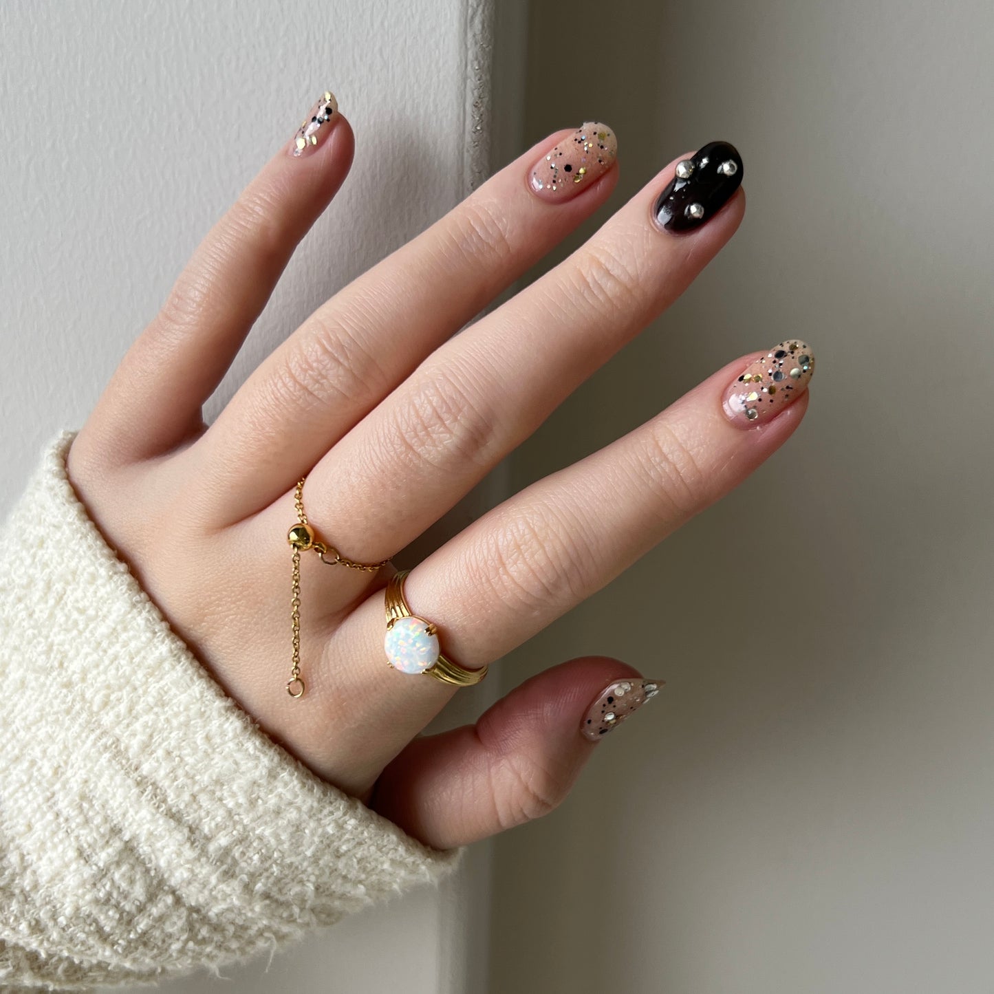 [ neon ] croissant gold