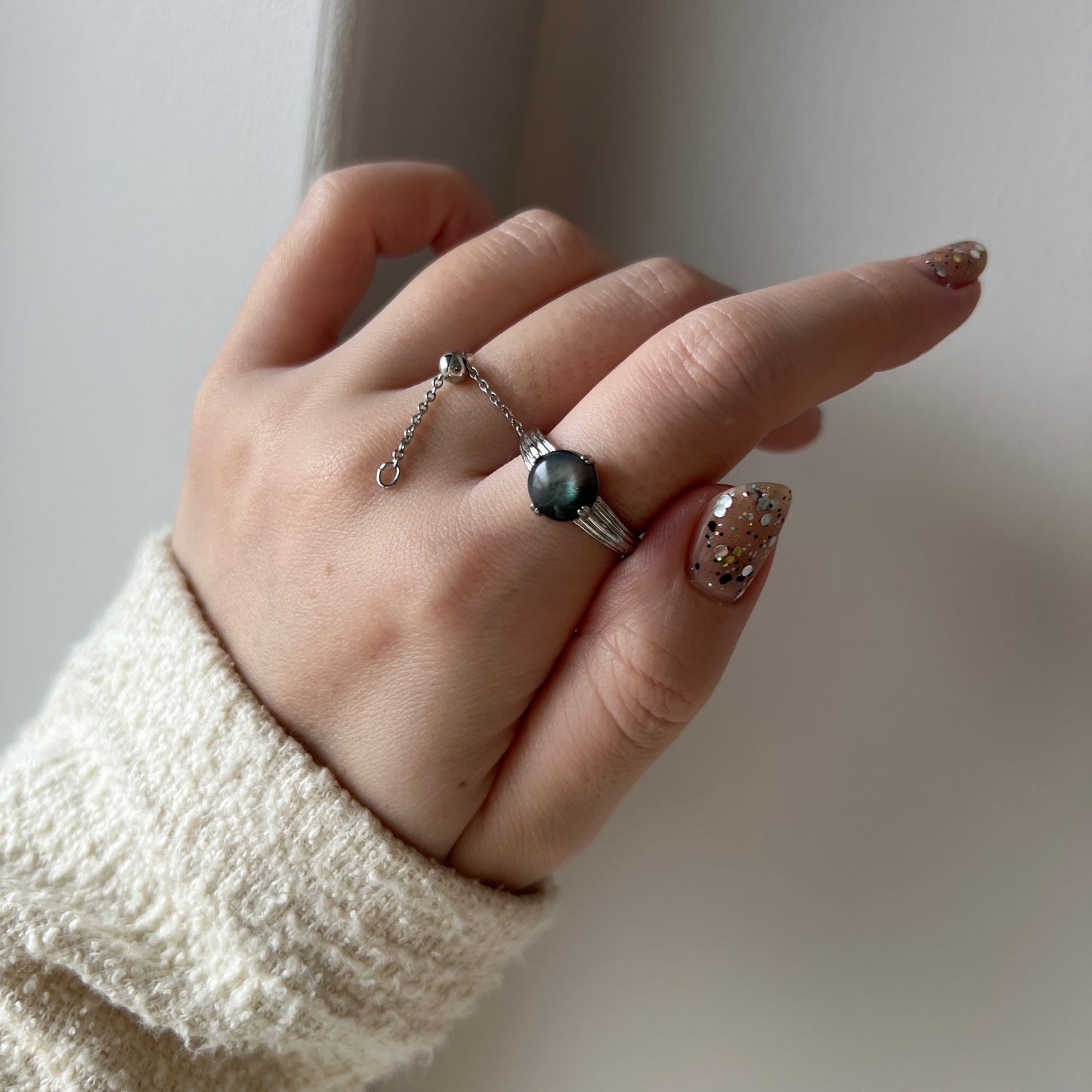 [ serene ] croissant silver