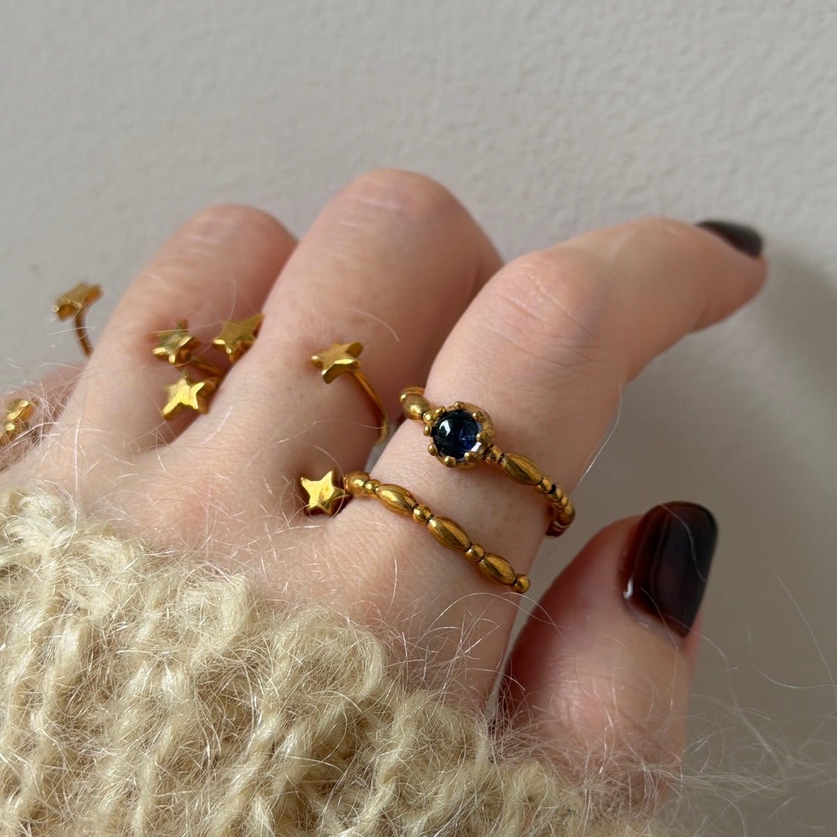[ iolite ] sirius gold