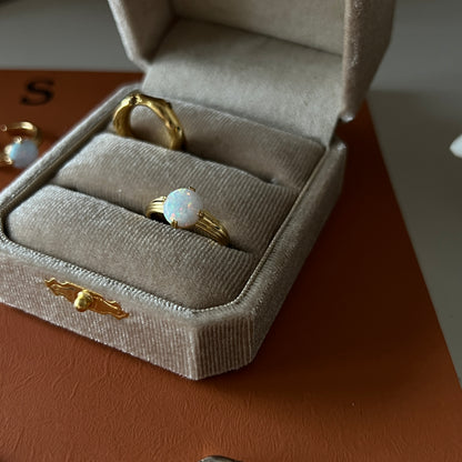 [ neon ] croissant gold