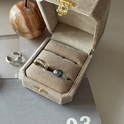 [ serene ] croissant silver