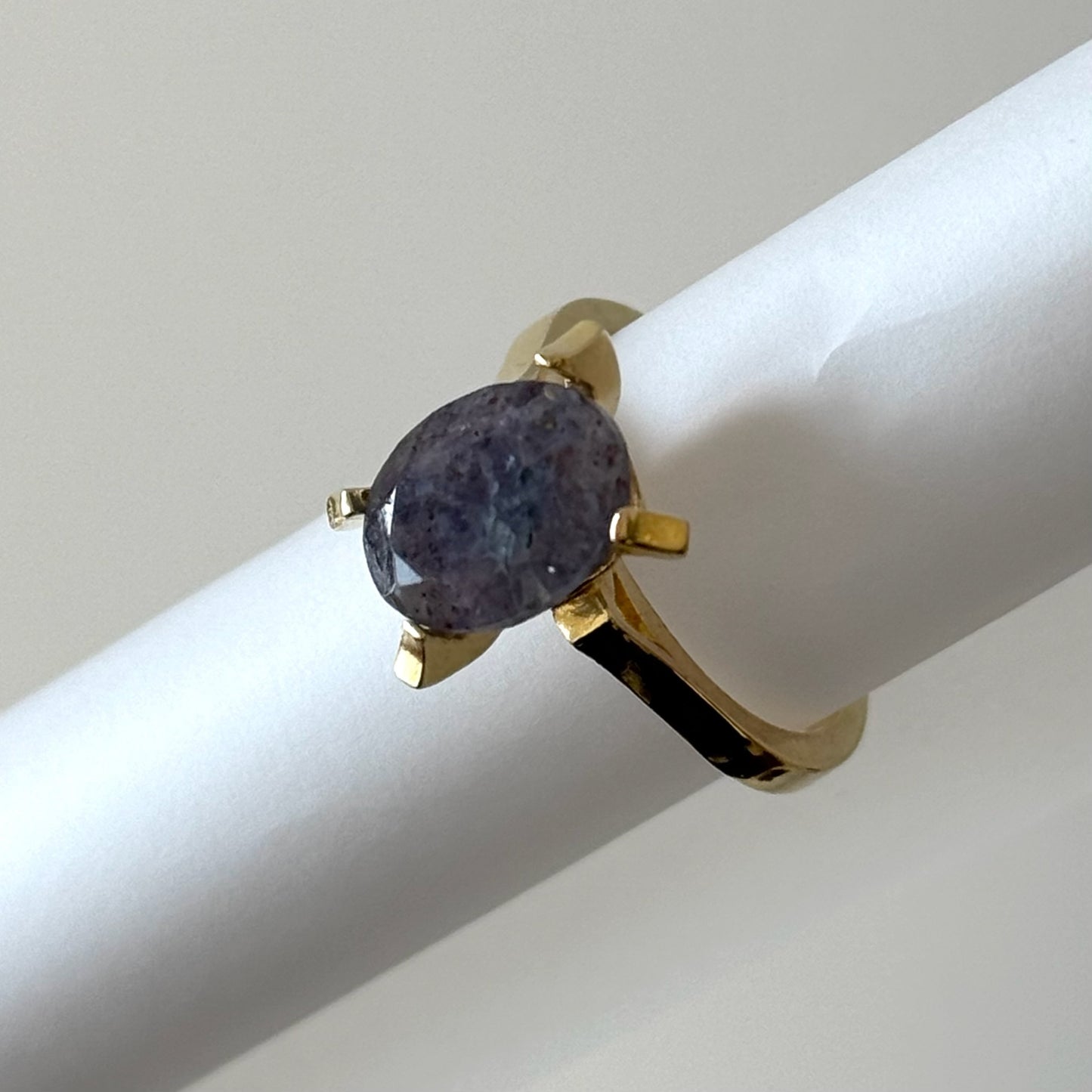 [ bloodshot Iolite ] classic gold [ free size ]