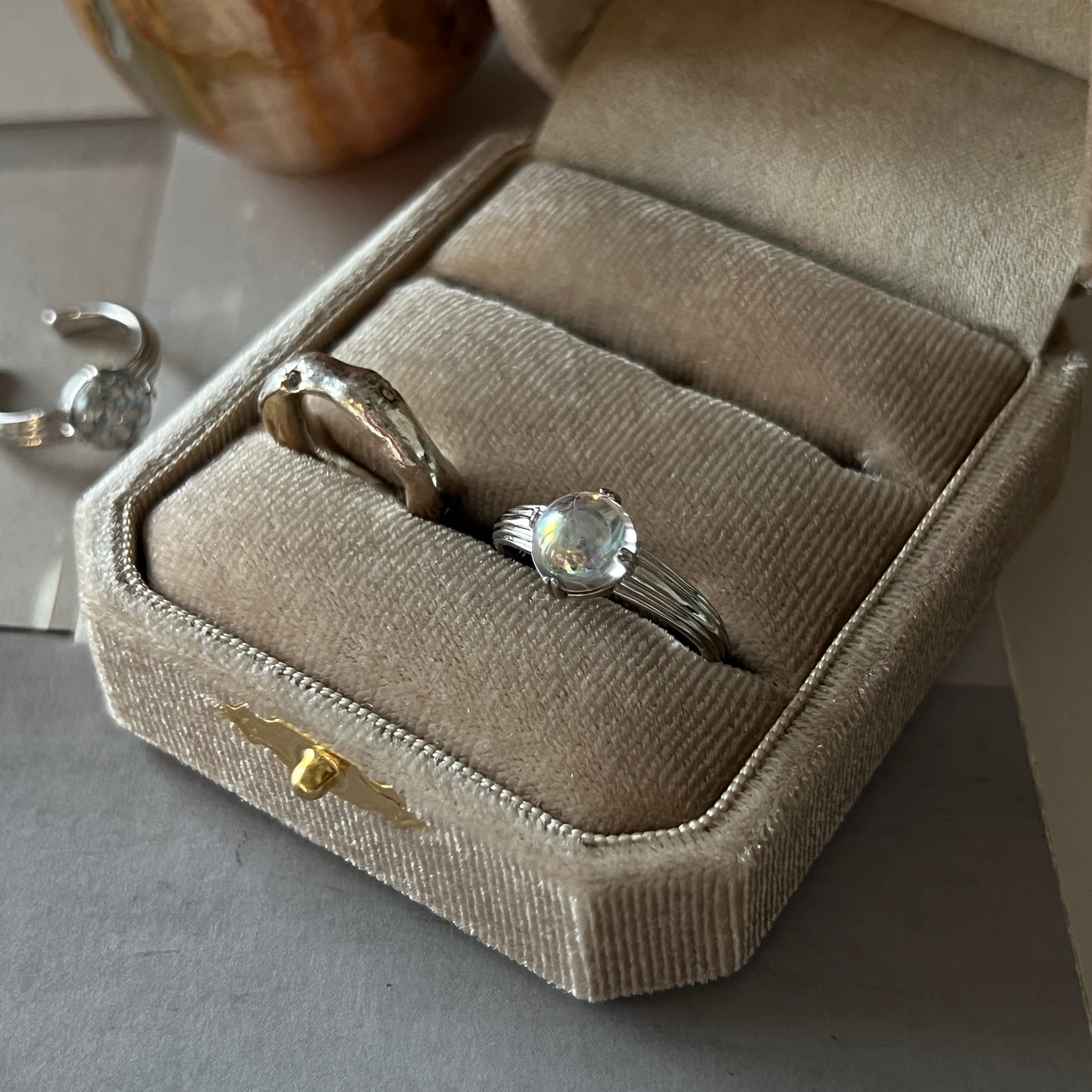 [ soap ] croissant silver