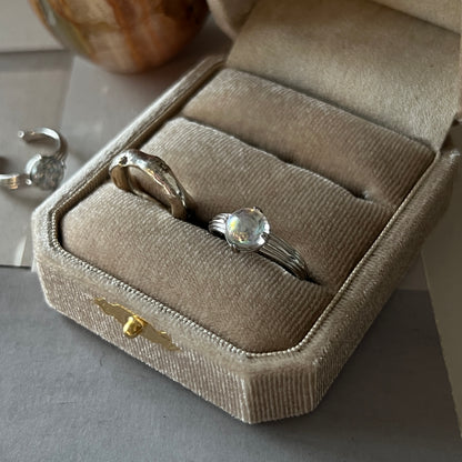 [ soap ] croissant silver