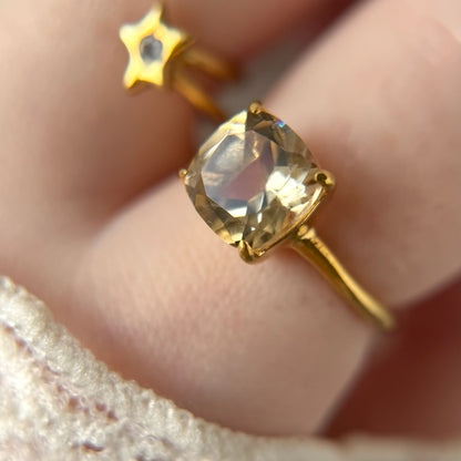 [ citorine ] square faceted cut gold