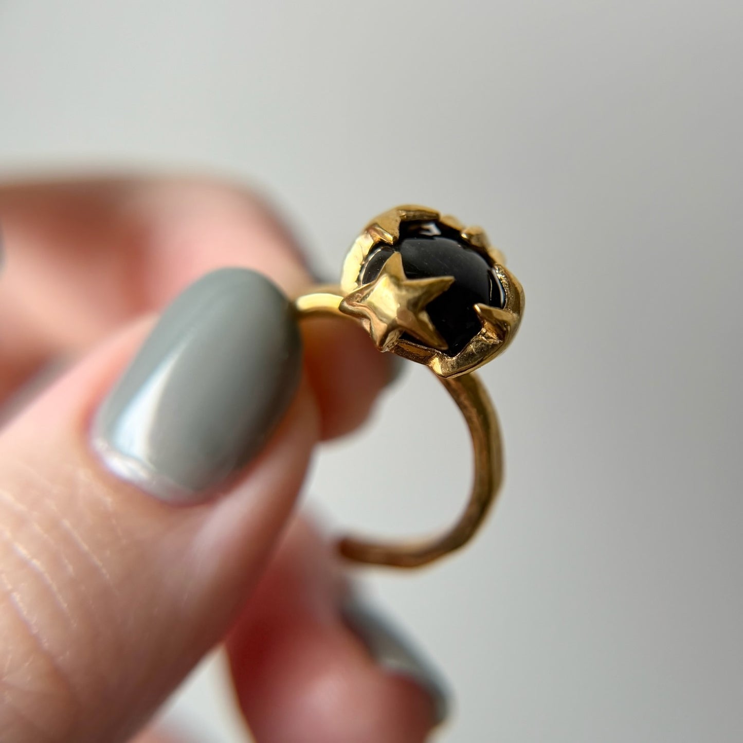 [ dark labradorite ] luce ring gold