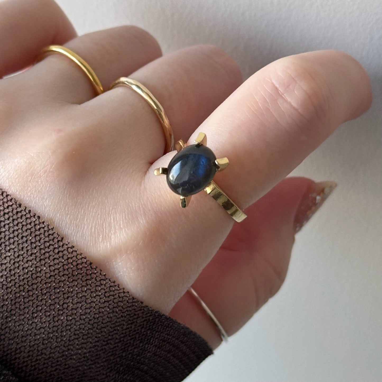 [ black labradorite ] classic gold [ free size ]