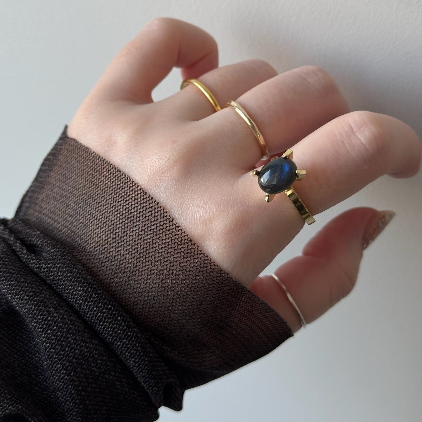 [ black labradorite ] classic gold [ free size ]