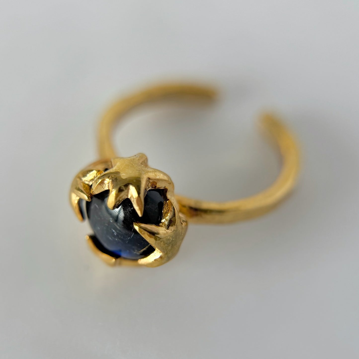 [ dark labradorite ] luce ring gold