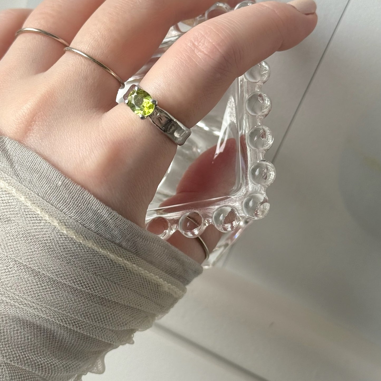 [ peridot ] um silver ring