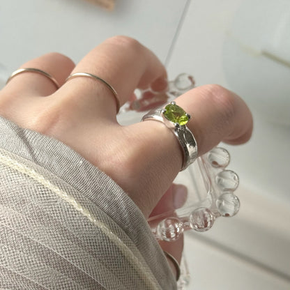 [ peridot ] um silver ring