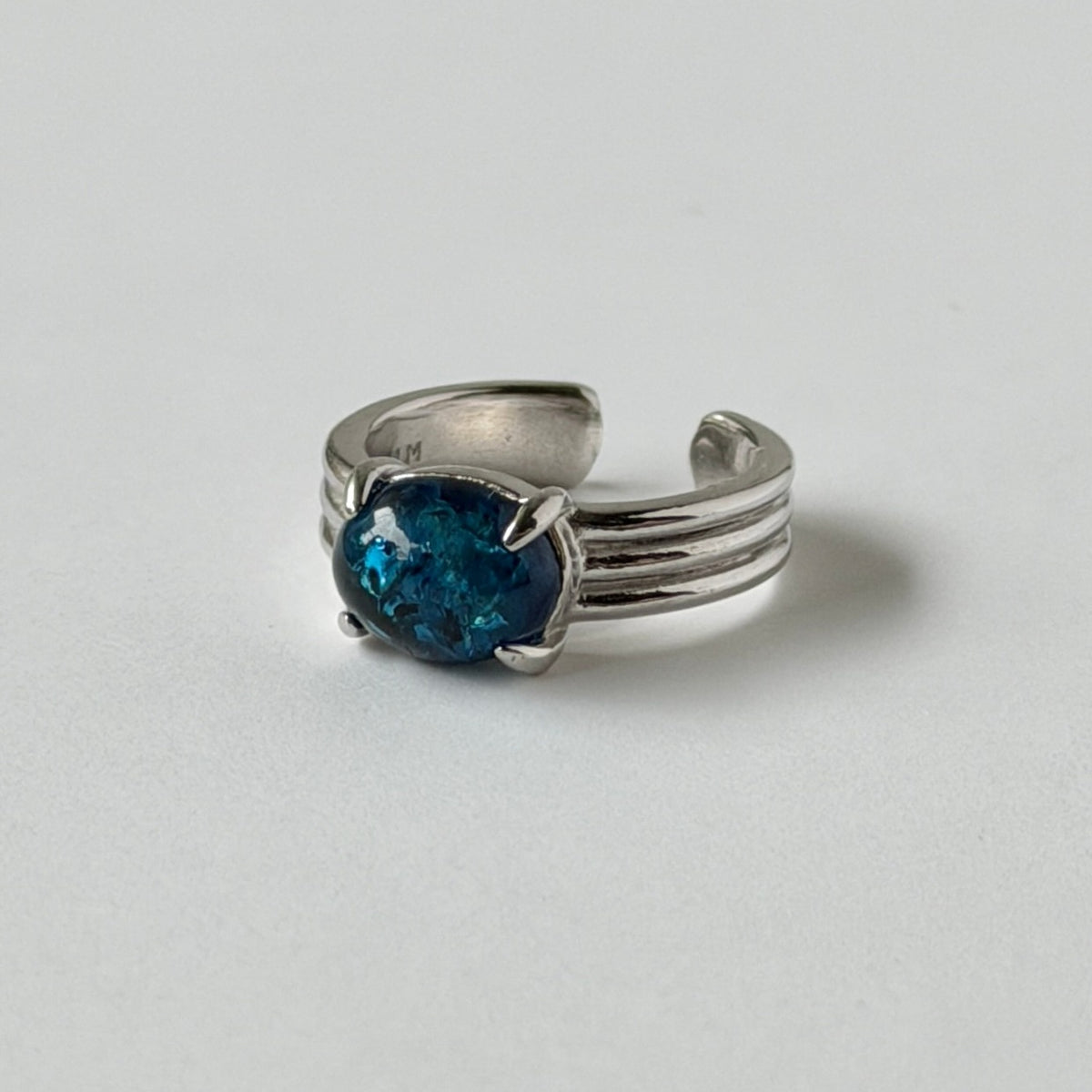[ cracked blue amber ] trois silver
