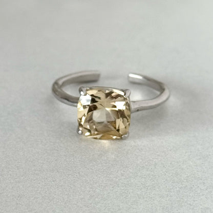 [ citorine ] square faceted cut silver