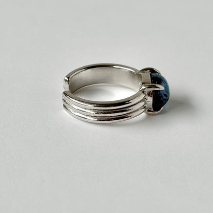 [ cracked blue amber ] trois silver
