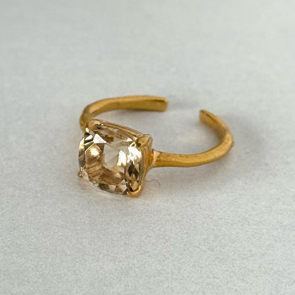 [ citorine ] square faceted cut gold