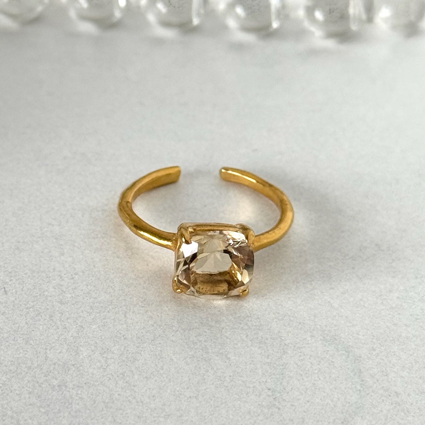 [ citorine ] square faceted cut gold