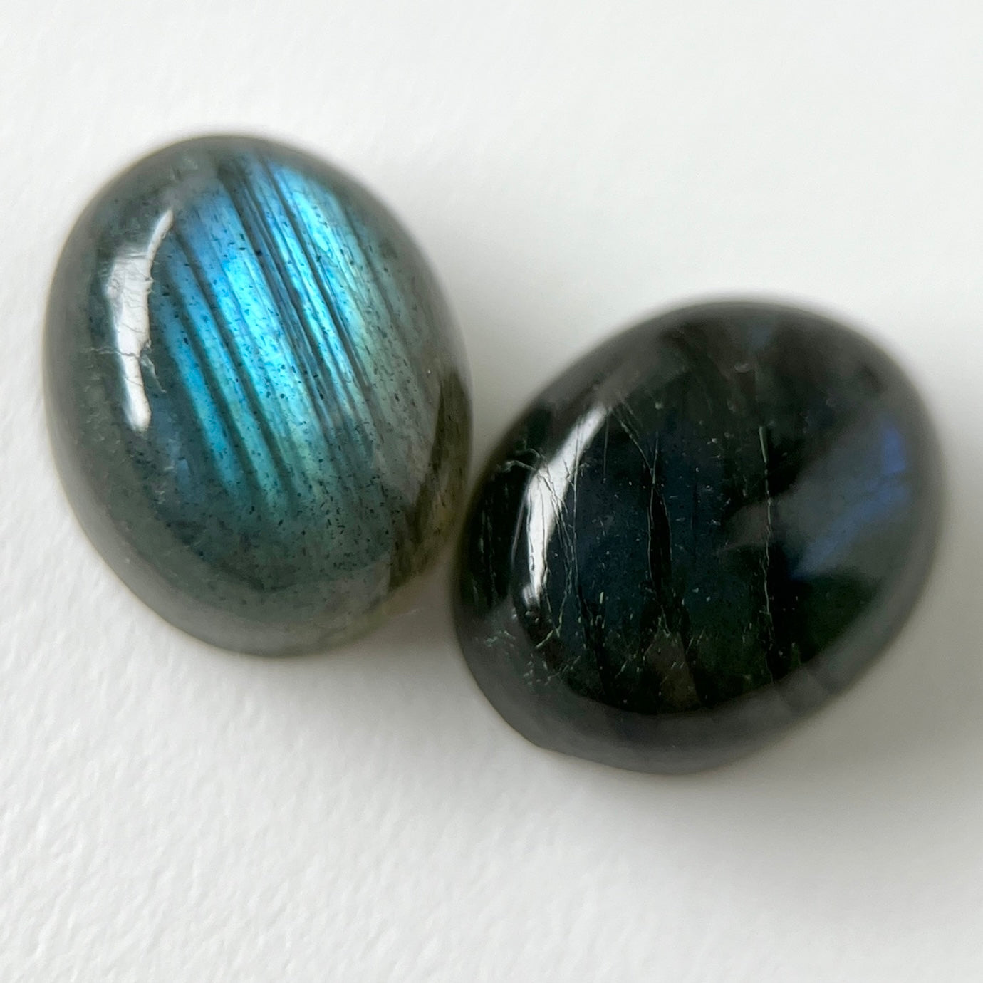 [ blue labradorite ] trois gold