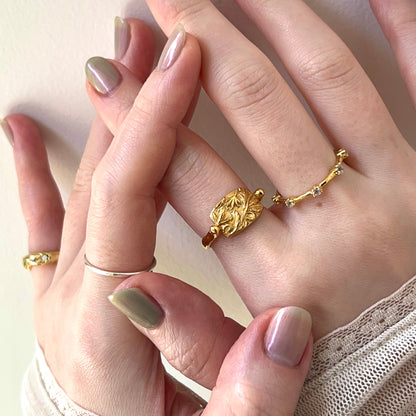 [ gold ] sculpture ring [ free size ]