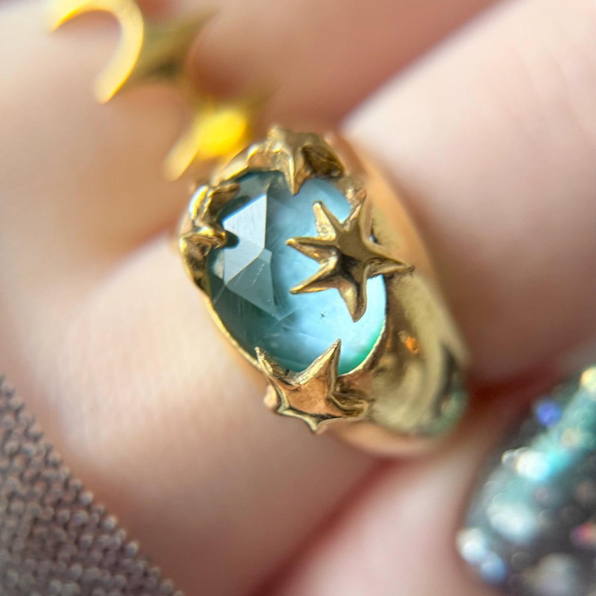 [ green onyx white shell crystal triplet ] twinkle ring gold