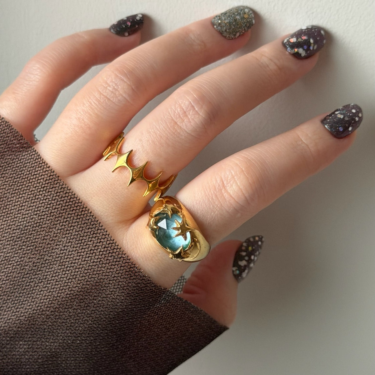 [ green onyx white shell crystal triplet ] twinkle ring gold