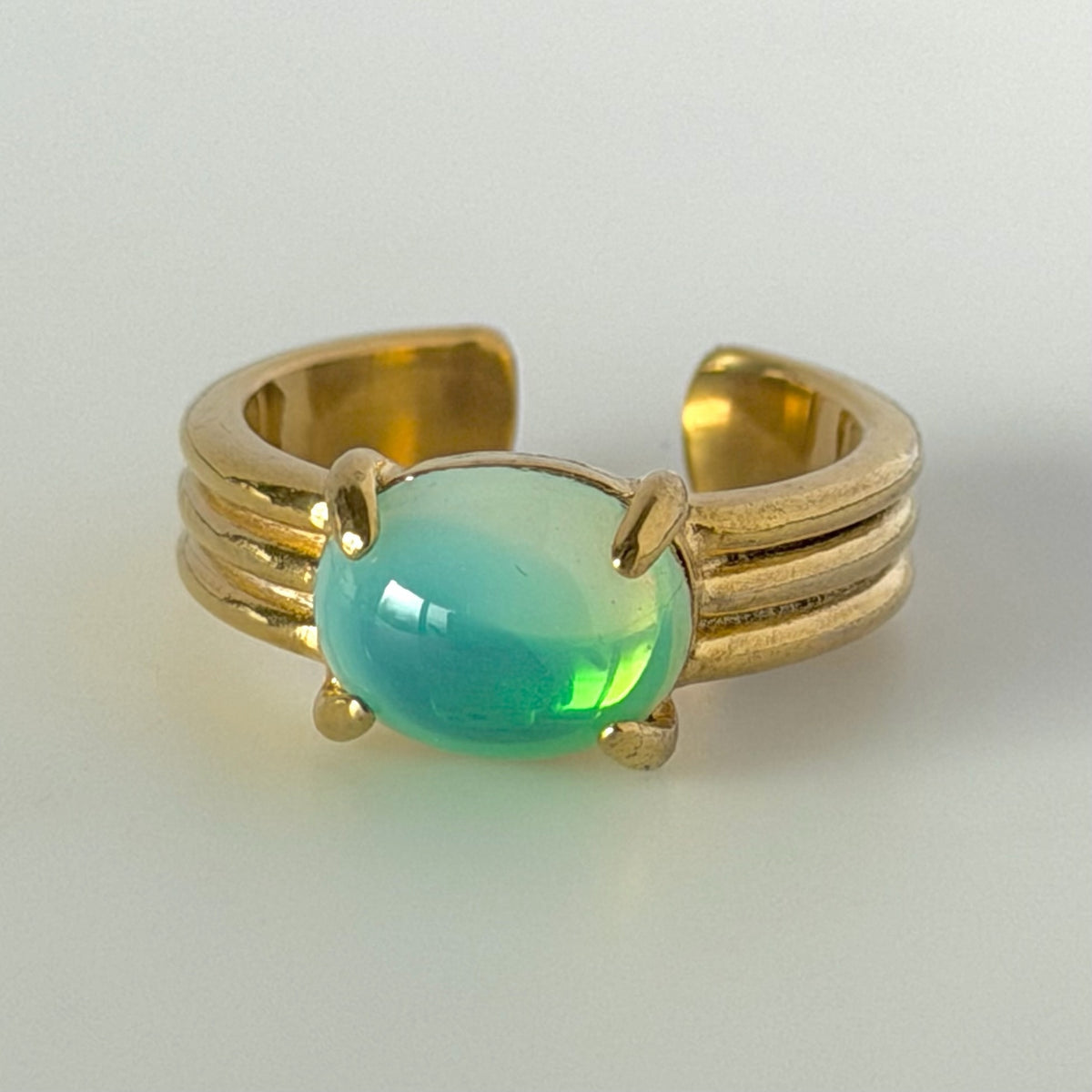 [ vintage green glass ] trois gold