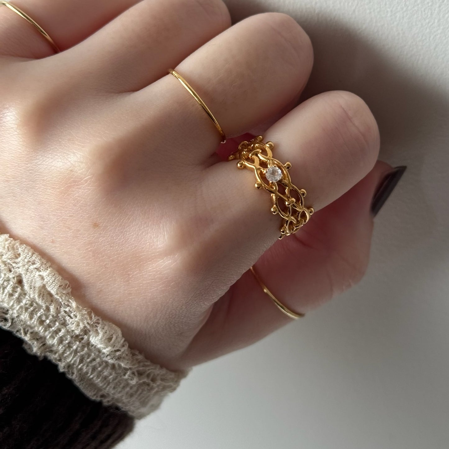 [ moon stone ] lace stone gold