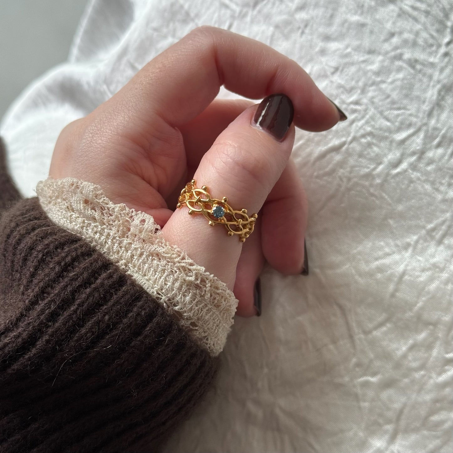 [ moissanite ] lace stone gold