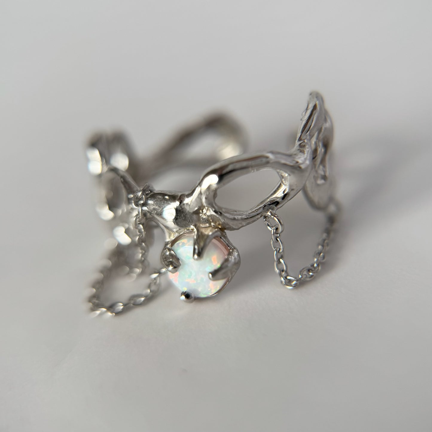 [ synthetic opal ] nuanced mesh silver