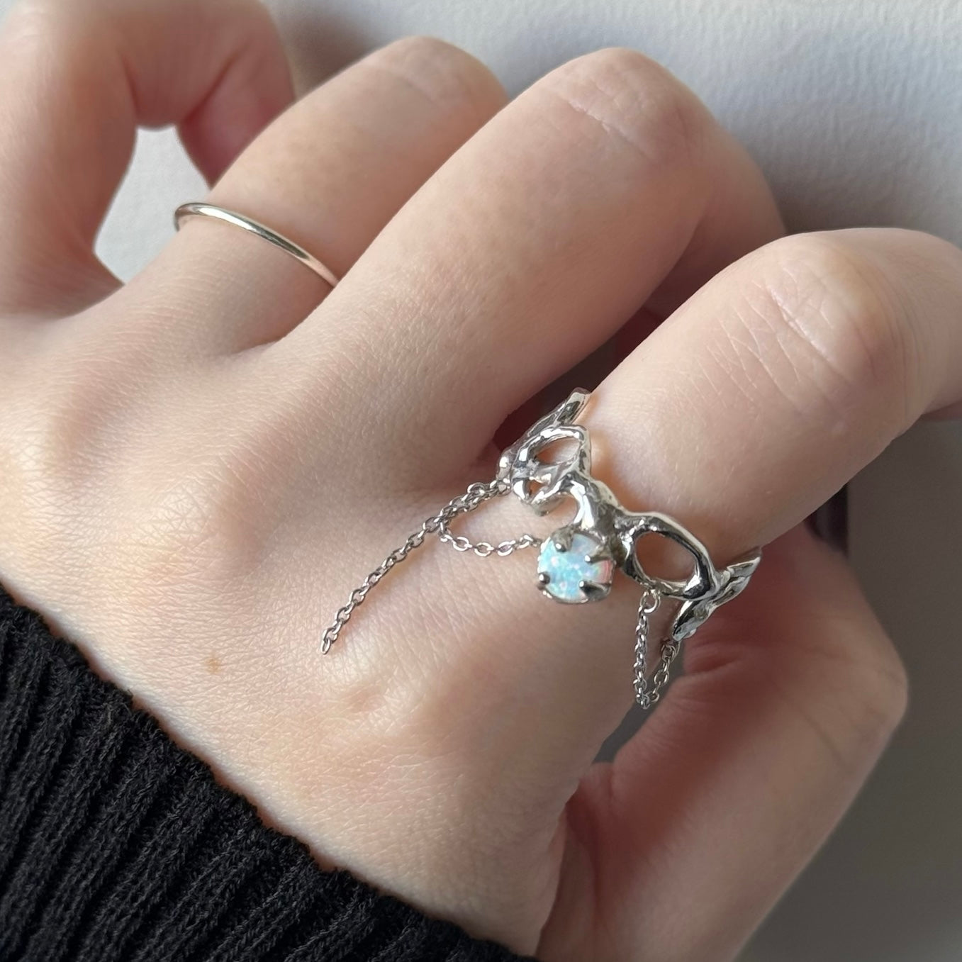 [ synthetic opal ] nuanced mesh silver